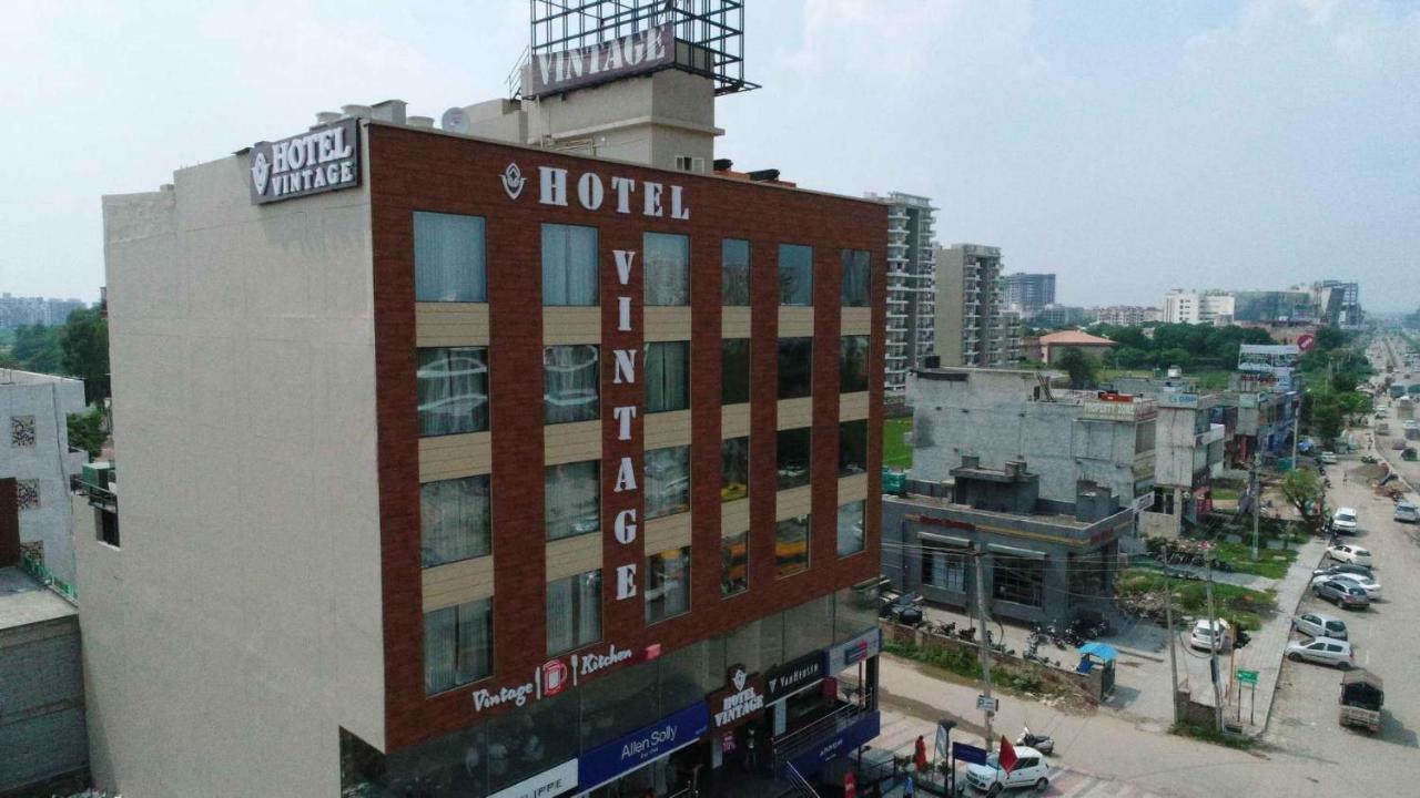 Hotel Vintage Zirakpur Chandigarh Panchkula Exterior foto