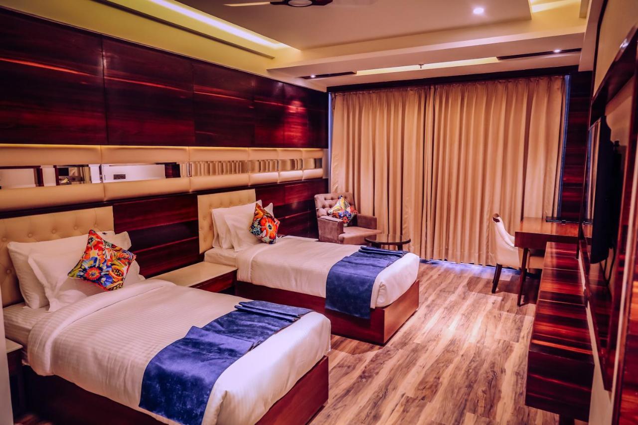 Hotel Vintage Zirakpur Chandigarh Panchkula Exterior foto